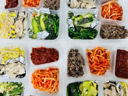 비빔밥세트 Family Bibimbap Set (Rice NOT included)