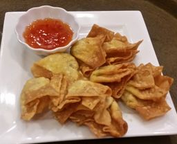 Seafood Fried Wontons 脆炸馄饨 - 海鲜 (8pcs)