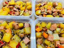 스팸 감자조림 Stir fried potatoes with spam