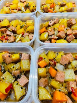 스팸 감자조림 Stir fried potatoes with spam