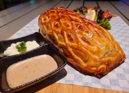 Norwegian Salmon Coulibiac