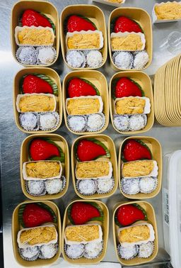 Sweet-Tea Time Kueh Box (Rounded corner Kraft Box) - MINIMUM ORDER 12 BOXES