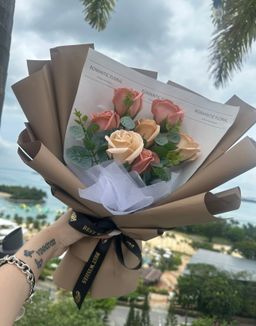 Blushing Sunshine Bouquet 