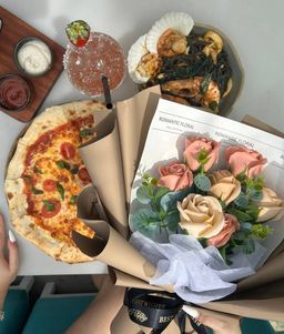 Blushing Sunshine Bouquet 