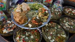 ဗေဒါရွှေကြာ လက်ဖက်နှပ် ပဲကြော်