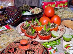 ရွက်နုလှိုင်_လက်ဖက် အကြော်