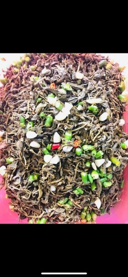 စိန်သရဖူ_လက်ဖက်ညွန့်နှပ်