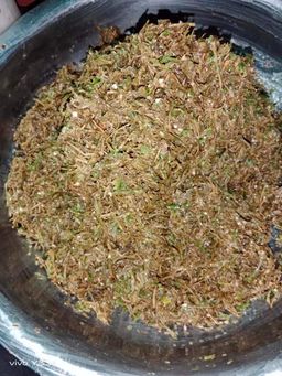 ရွှေပြည့်ဝ_လက်ဖက် အကြော်