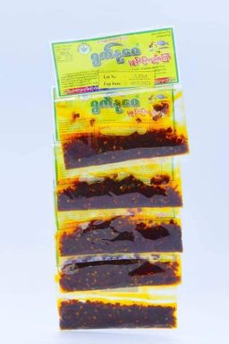 ရွက်နုဝေ_ပဲ​ကြော်စုံ