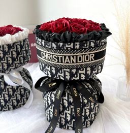 CD Bouquet in (Noir)