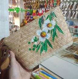 Yoe Yar Zay_သင်ဖြူးအိတ်