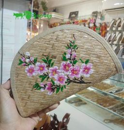 Yoe Yar Zay_သင်ဖြူးအိတ်