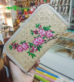 Yoe Yar Zay_သင်ဖြူးအိတ်