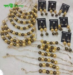 Yoe Yar Zay_14K Lacquer & Pearl Set