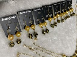 Yoe Yar Zay_14K Lacquer & Pearl Set