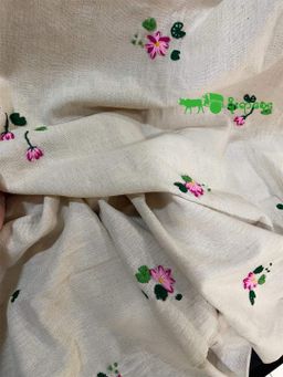 Yoe Yar Zay_ပန်းထိုးပုဝါ