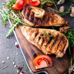 Pileći File s Roštilja i Rizibizi