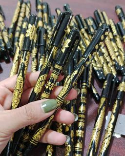 Yoe Yar Zay_Lacquer Pen