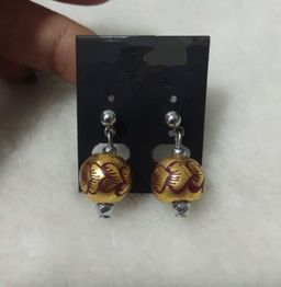 Yoe Yar Zay_ယွန်းနားဆွဲ/နားကပ်