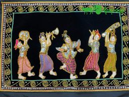 Yoe Yar Zay_ရွှေချည်ထိုး ပန်းချီကား (size သေး)