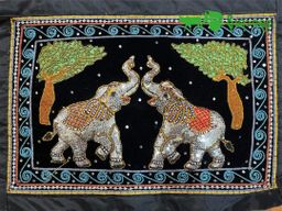 Yoe Yar Zay_ရွှေချည်ထိုး ပန်းချီကား (size သေး)