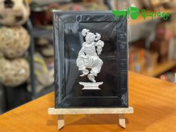 Yoe Yar Zay_  စားပွဲတင်ပန်းချီ (ကြေး)