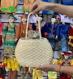 Yoe Yar Zay_ဗေဒါရိုး ဘေးလွယ်အိတ်