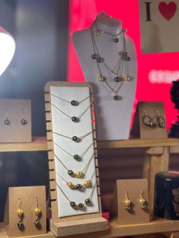 Yoe Yar Zay_Collection 