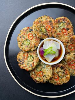 N187 Gogiwanja - Korean Beef Meatballs (고기완자)