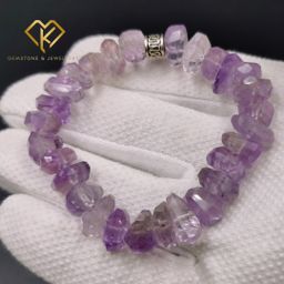 اسوارة من حجر اماثيست خام 