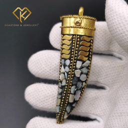 تعليقة نحاس مع حجر عرق اللؤلؤ 