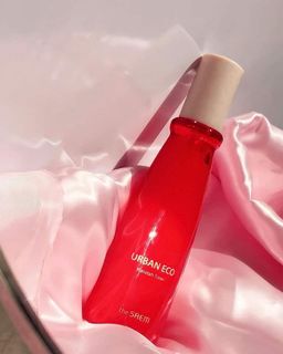 The Saem_Waratah Series