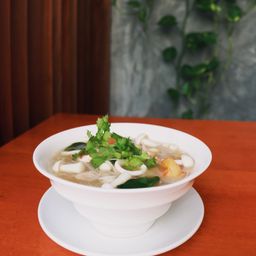 Clear Chicken Tom Yam Noodles