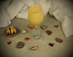 عصير مانجو بالحليب - Mango with Milk Juice