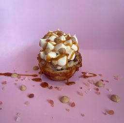 Sea Salt Caramel Cinnamon Rolls 