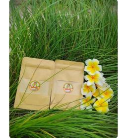 Min Khant_သနပ်ခါး ပေါင်ဒါ