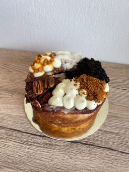 Specialty Cinnabombe 