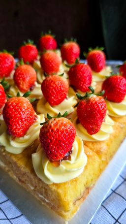 Victoria Sponge Cake