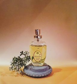 Shwe Bo Min Thamee_Thanakha Perfume