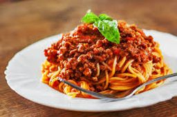SPAGHETTI BOLOGNAISE