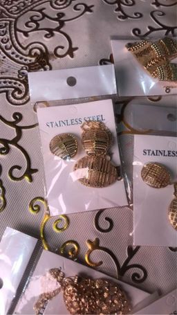 Ladies Earrings And Necklace