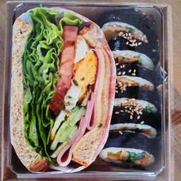 반반, 1/2 Sandwich and 1/2 Roll Kimbap