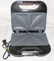 Delron Electrical 2 Slice Sandwich Maker