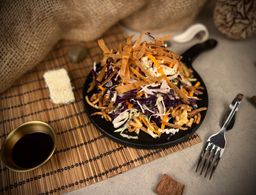 سلطة الكريسبي الهرمية - Crispy Pyramid Salad