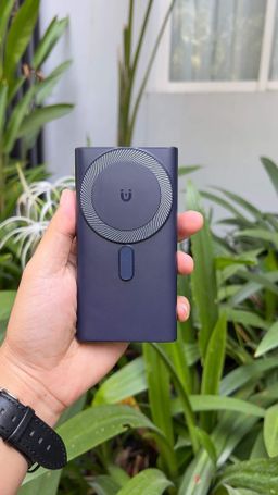 V.Jun_Regal Powerbank