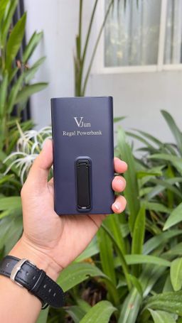 V.Jun_Regal Powerbank