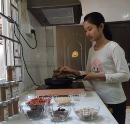 ထူဗျန်းဘီး_မာလရှမ်းကော