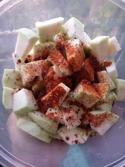 ထူဗျန်းဘီး_မက်ခါမှုန့်