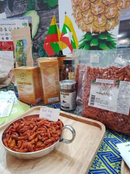 ထူဗျန်းဘီး_ကယန်းမီးတောက်ငရုတ်