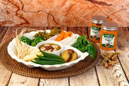 ထူဗျန်းဘီး_နံ့သာနီ ကျီး​ခြေ  နနွင်း​မှုန့်